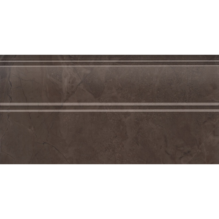 FMA017R | Плинтус Версаль коричневый обрезной Версаль